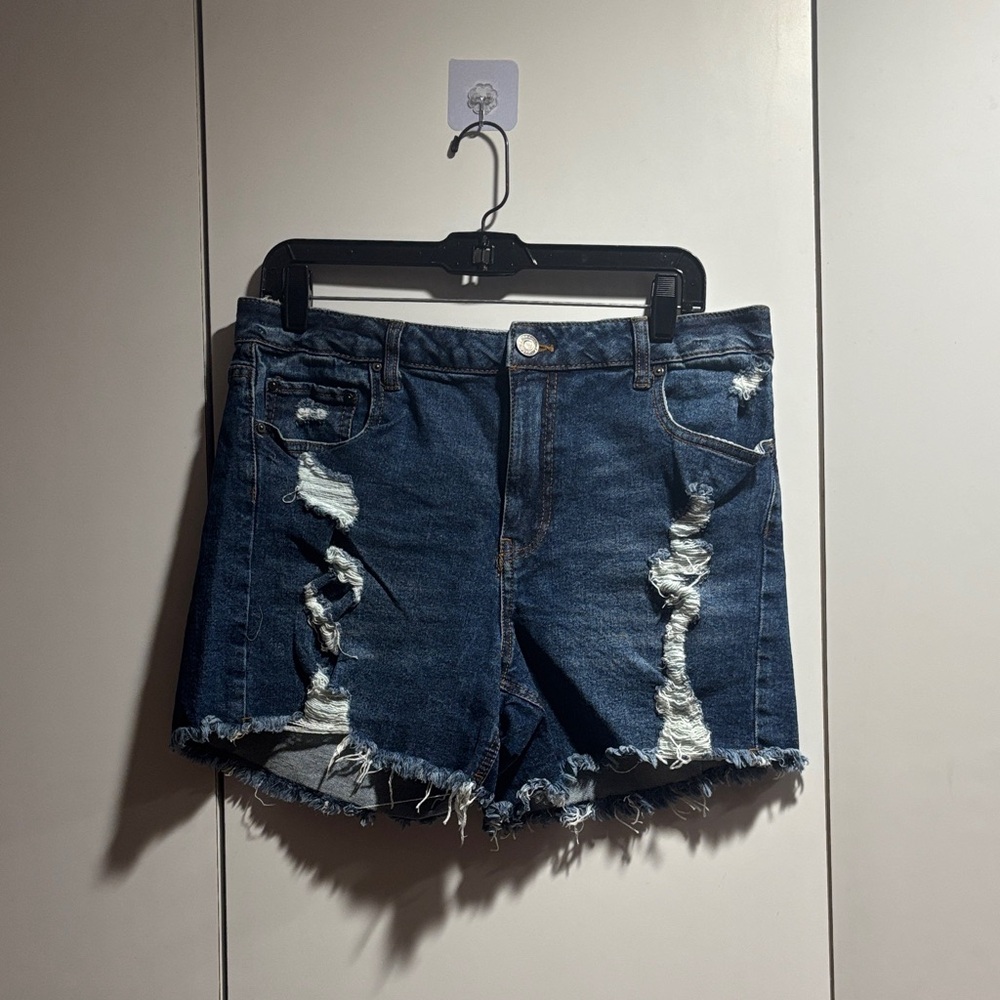 Indigo Rein Distressed‎ Dark Blue Jean Shorts
